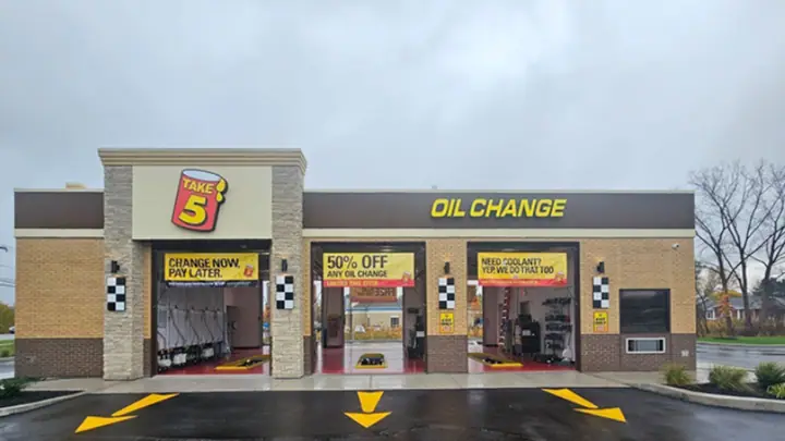 Take 5 Oil Change, an oil change service in Webster