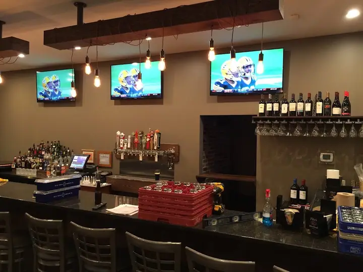 Pub 235, a pub in Webster