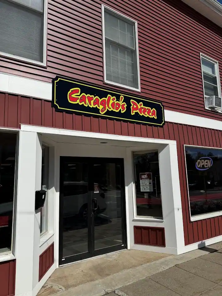 Caraglio's Pizza, a pizza restaurant in Webster
