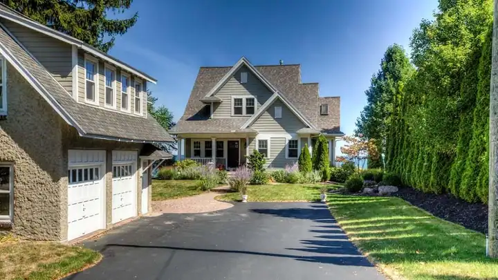 HUNT Real Estate ERA, a real estate agency in Rochester