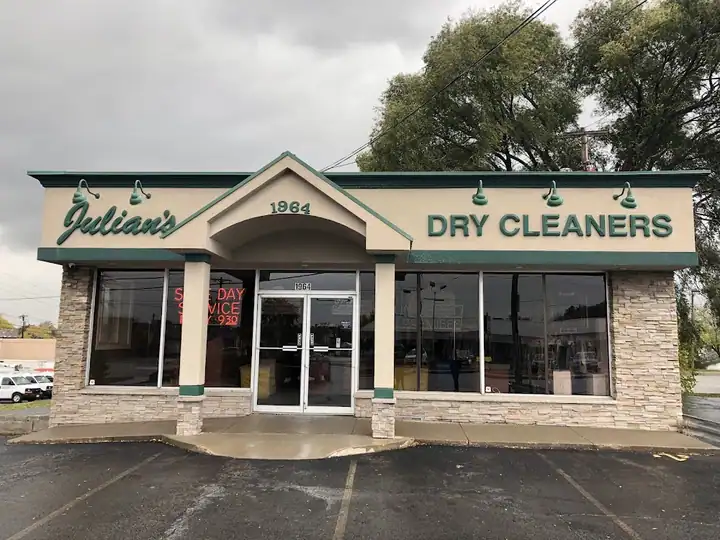 Julian's Dry Cleaners - East Ridge, a dry cleaner in Irondequoit