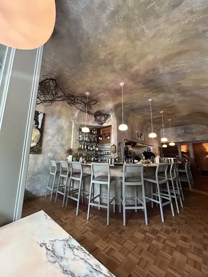 Leonore's, a restaurant in Rochester