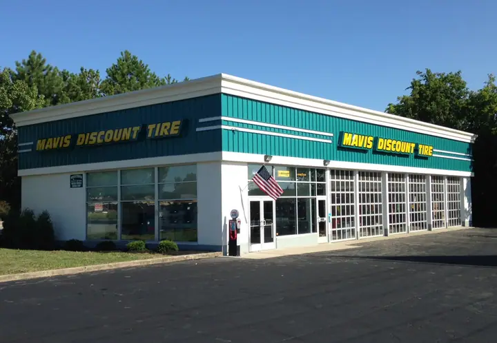 Mavis Discount Tire, a tire shop in Rochester