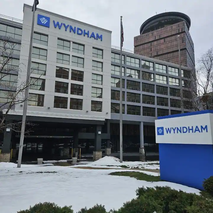 Wyndham Hotel, a hotel in Rochester