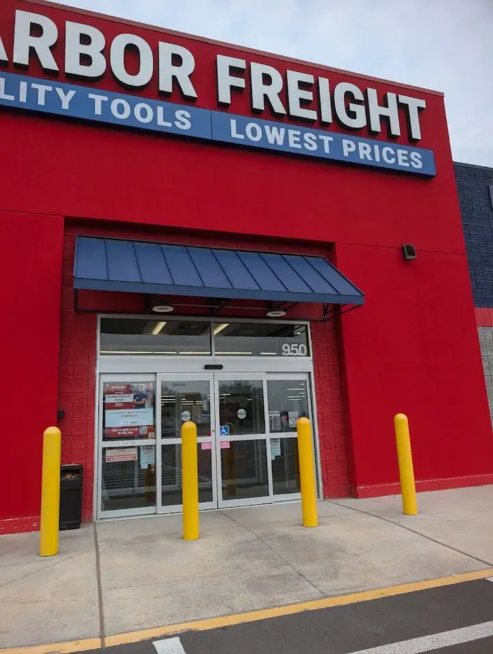 Harbor Freight, a hardware store in Webster