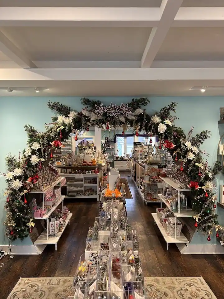 Lala of Webster, a gift shop in Webster