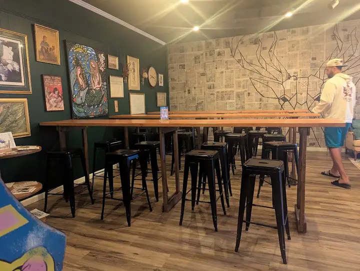 Montgomery Court, a coffee shop in Rochester