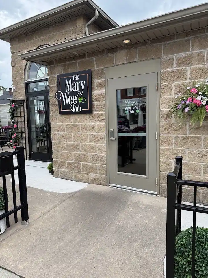 The Mary Wee Pub, an Irish pub in Webster