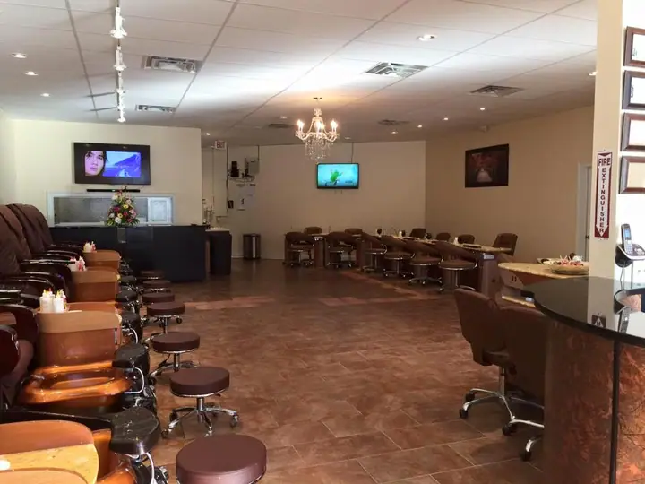 Brighton Nail & Spa, a nail salon in Rochester
