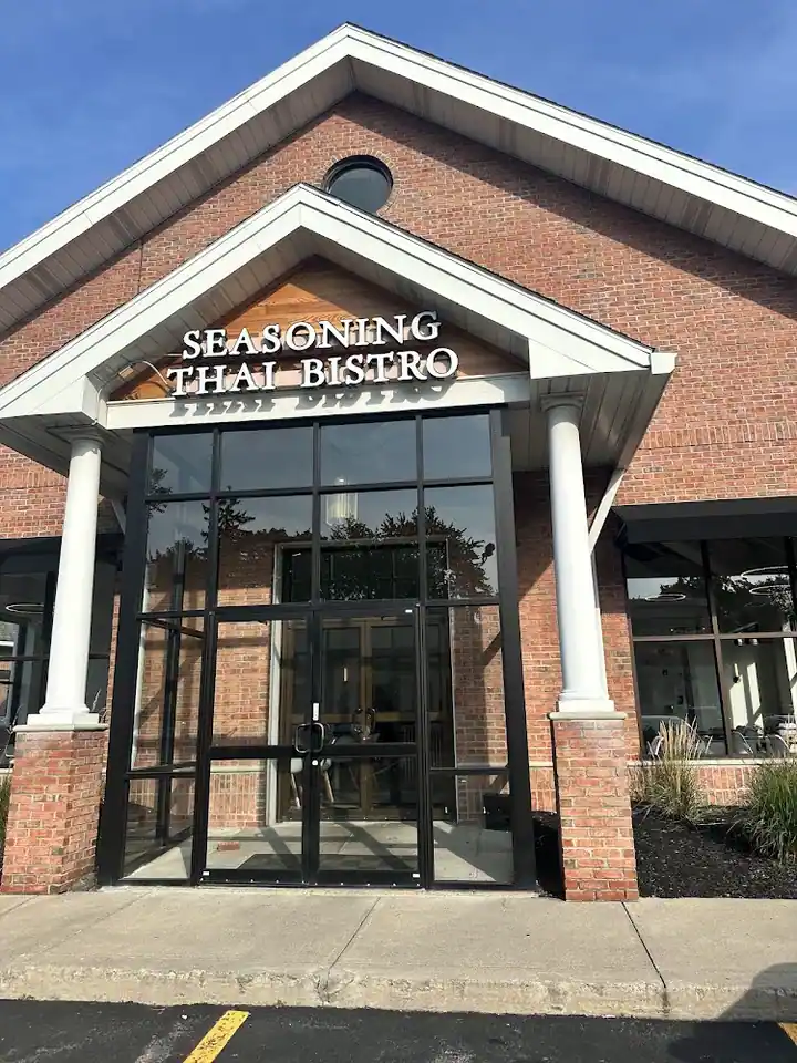 Seasoning Thai Bistro Elmwood, Rochester NY, a Thai restaurant in Rochester