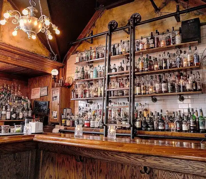 The Daily Refresher, a bar in Rochester