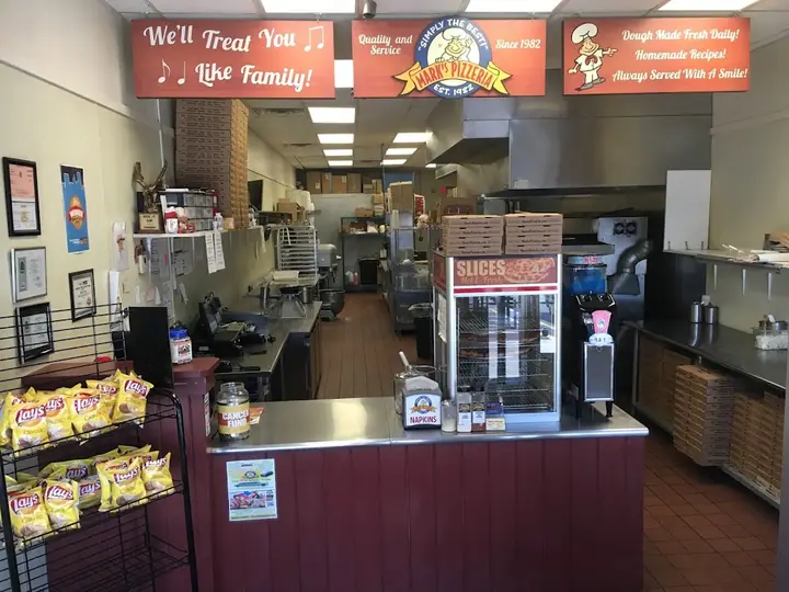 Mark's Pizzeria, a restaurant in Irondequoit