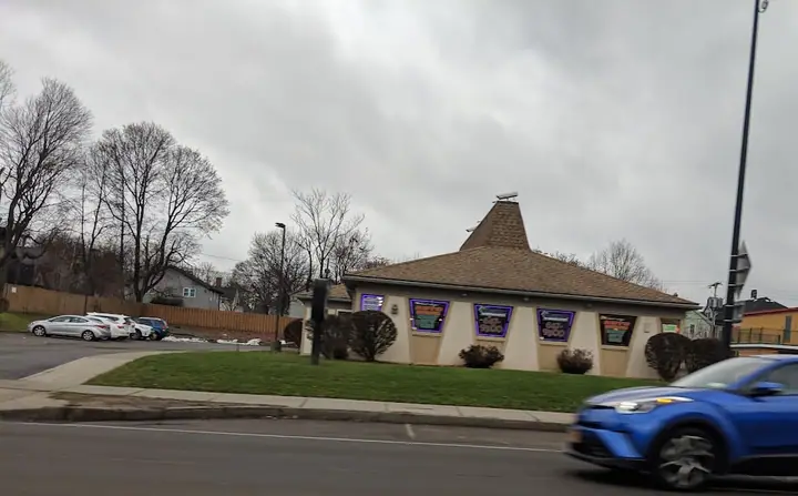 Freeway Insurance, an auto insurance agency in Rochester