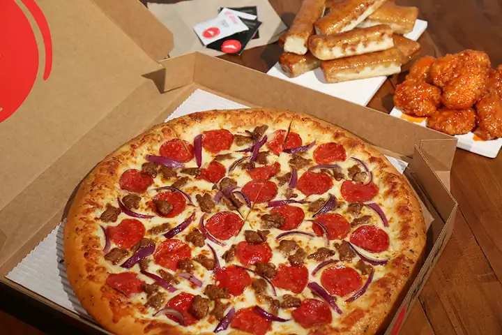 Pizza Hut, a pizza delivery in Rochester