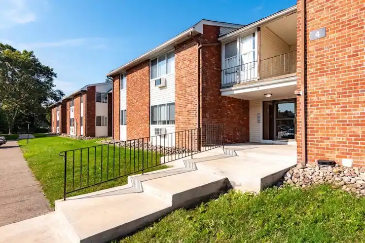 King's Court Manor Apartment Homes, an apartment complex in Rochester