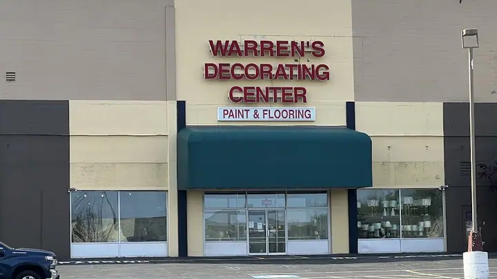 Warren's Paint & Decorating, a flooring store in Webster
