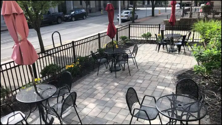 Founders Cafe, a cafe in Rochester
