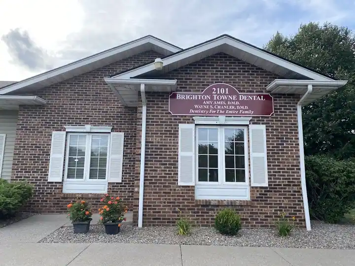 Brighton Towne Dental, a dentist in Rochester